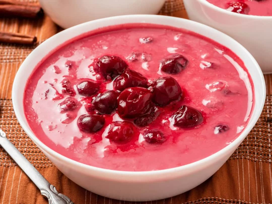 Jak ugotować zupę wiśniową - prosty przepis na letnią rozkosz