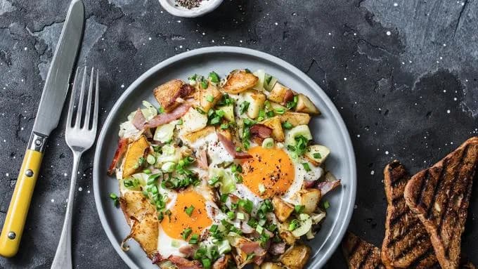 Pomysły na obiad z jajek, które zaskoczą Twoje podniebienie