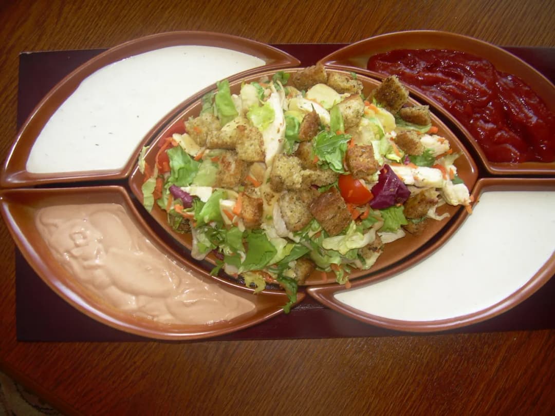 Sałatka jak z McDonalda - pyszny przepis na domową wersję