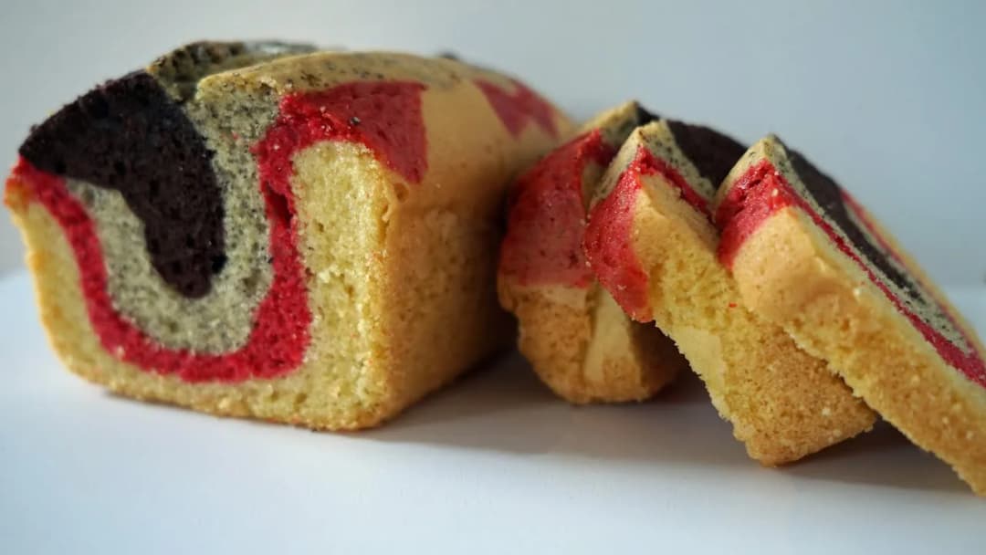 Pyszne ciasto tulipan z makiem - prosty przepis na wyjątkowy deser