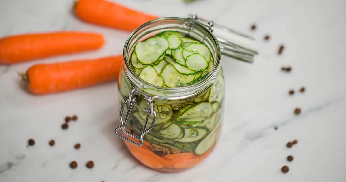 Jak zrobić sałatkę szwedzką - prosty przepis na wyjątkowy smak